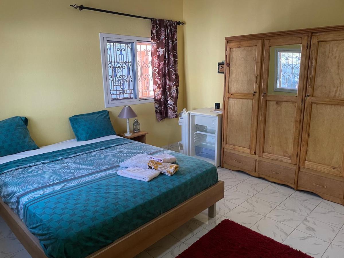 Bed and Breakfast The Compound Bijilo Экстерьер фото