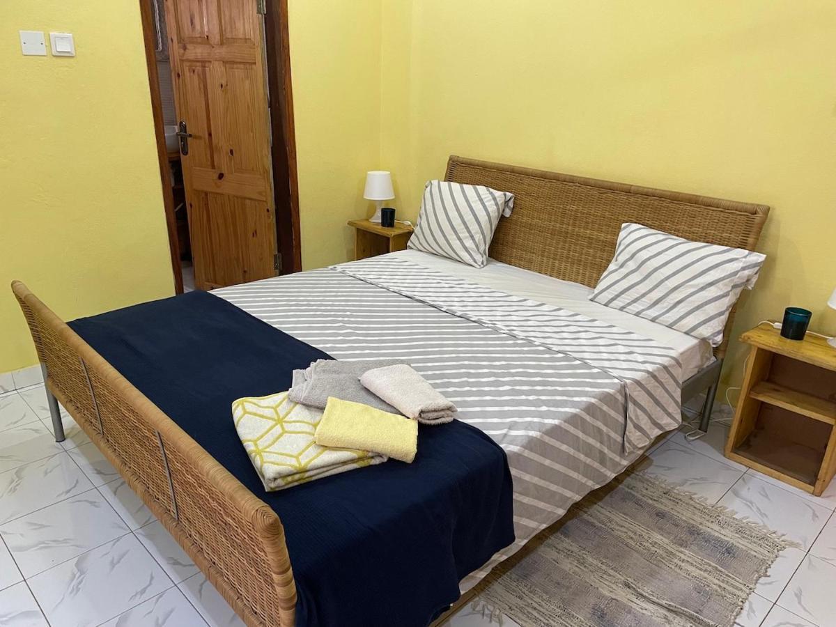 Bed and Breakfast The Compound Bijilo Экстерьер фото